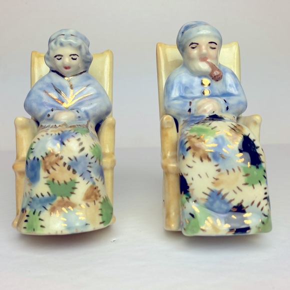 old couple sitting in rocking chairs figurines | Anniversary Gift - Picture 1 of 16